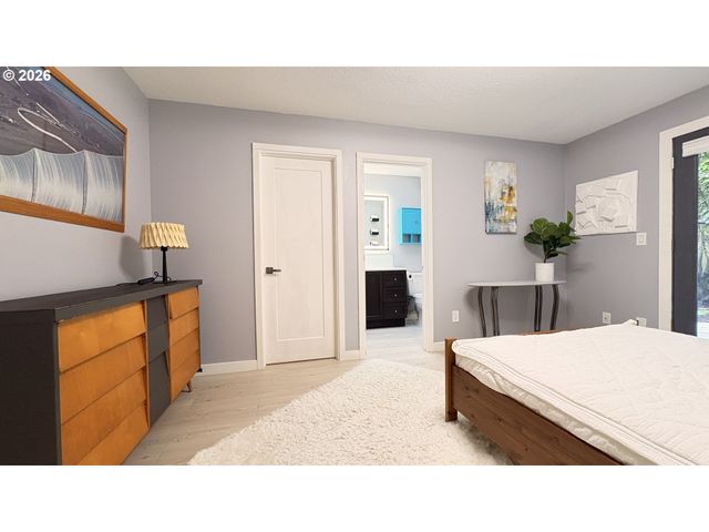 6650 Sw CANBY St, Portland, OR 97223