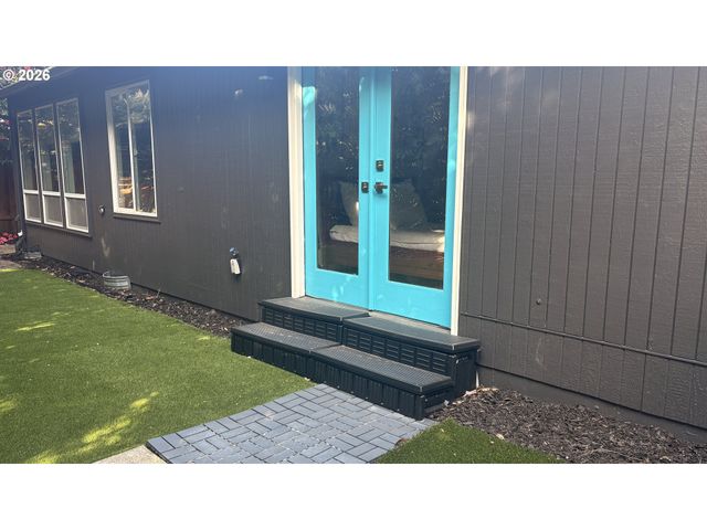 6650 Sw CANBY St, Portland, OR 97223