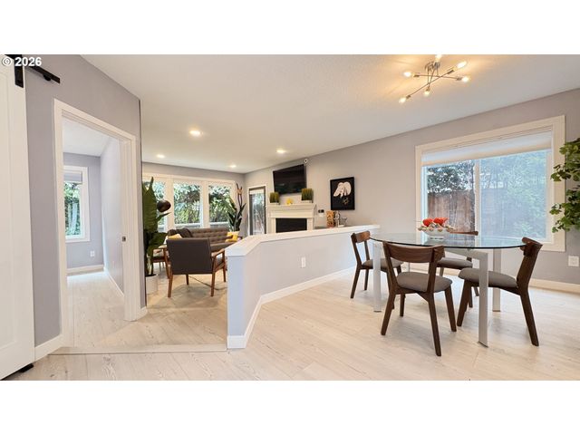 6650 Sw CANBY St, Portland, OR 97223