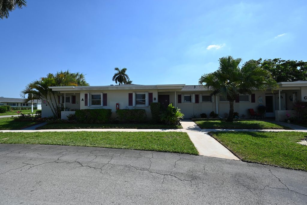2681 W Barkley Dr Drive W B, West Palm Beach, FL 33415