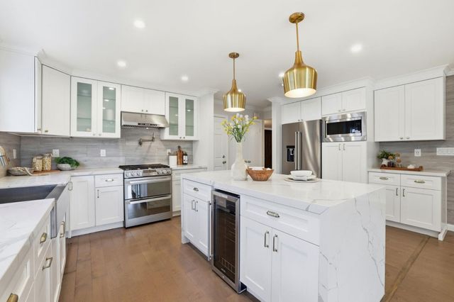 165 Carlow Court, Sunnyvale, CA 94087