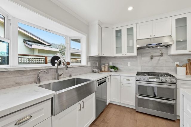 165 Carlow Court, Sunnyvale, CA 94087