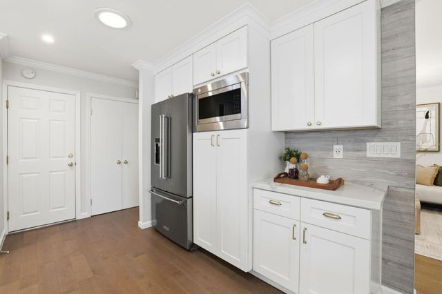 165 Carlow Court, Sunnyvale, CA 94087