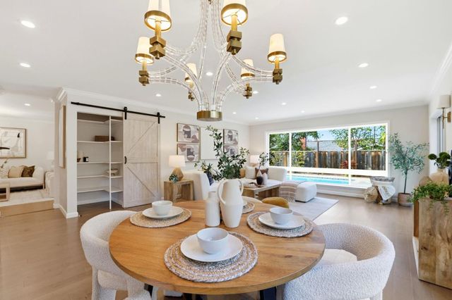 165 Carlow Court, Sunnyvale, CA 94087