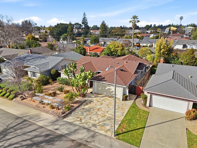165 Carlow Court, Sunnyvale, CA 94087
