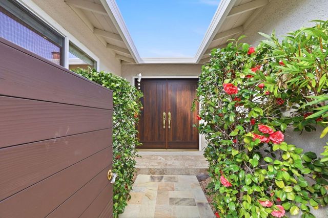 165 Carlow Court, Sunnyvale, CA 94087