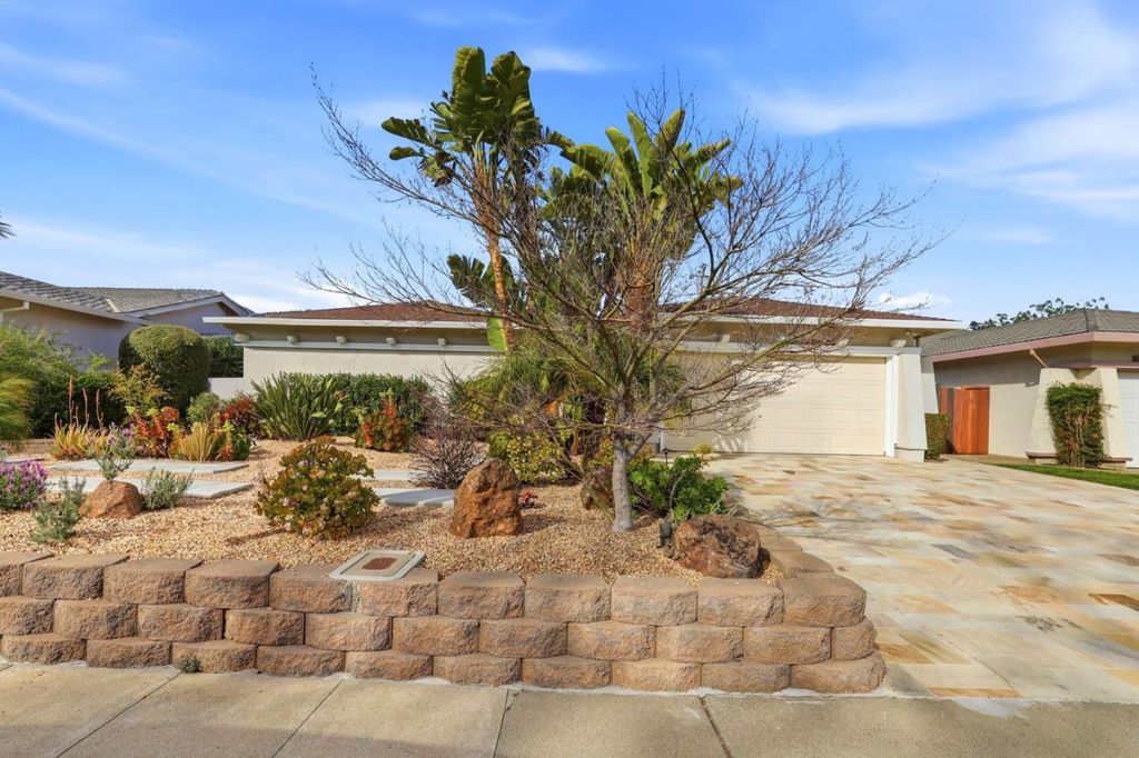 165 Carlow Court, Sunnyvale, CA 94087