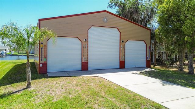 1920 NW 16TH STREET, Crystal River, FL 34428