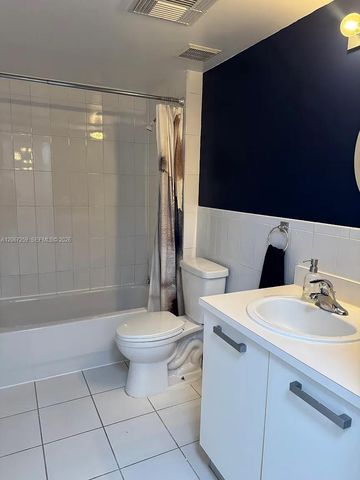 471 NE 25th Street 504, Miami, FL 33137