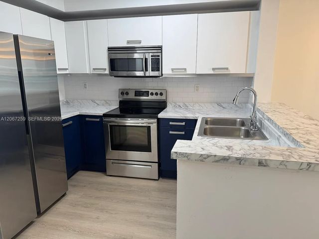 471 NE 25th Street 504, Miami, FL 33137