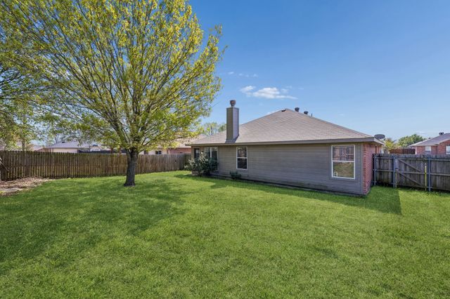 704 Mackenzie Drive, Royse City, TX 75189