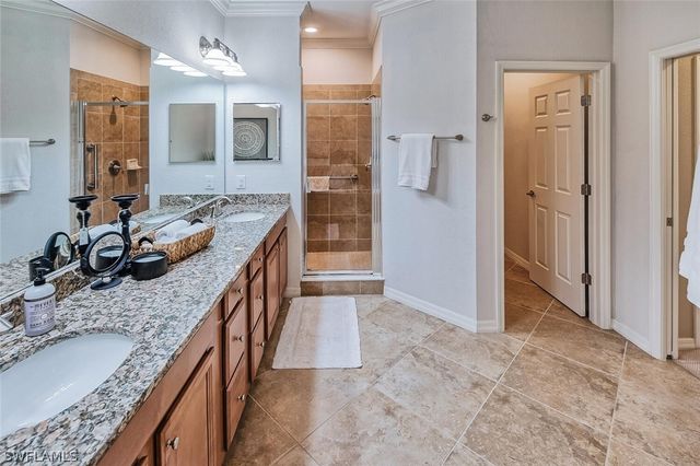 9107 Napoli CT 201, Naples, FL 34113