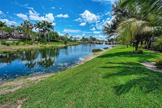 9107 Napoli CT 201, Naples, FL 34113