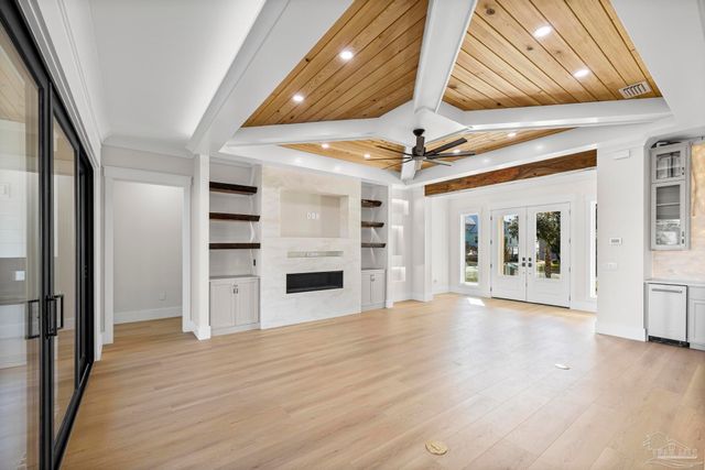 3202 Bay St, Gulf Breeze, FL 32563