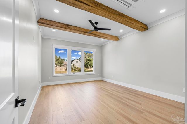 3202 Bay St, Gulf Breeze, FL 32563