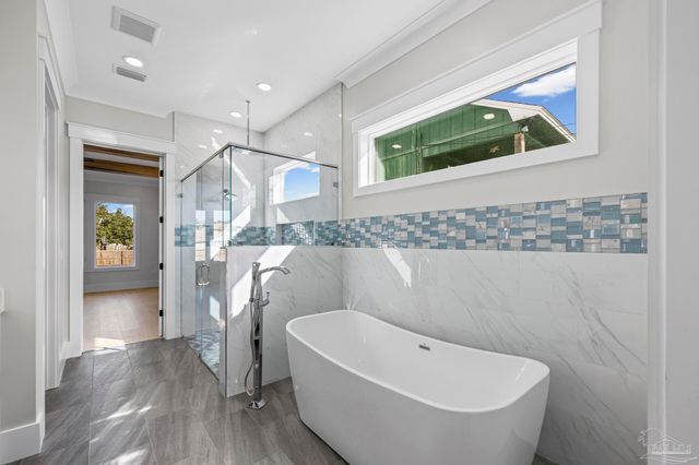 3202 Bay St, Gulf Breeze, FL 32563