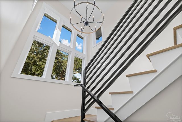 3202 Bay St, Gulf Breeze, FL 32563