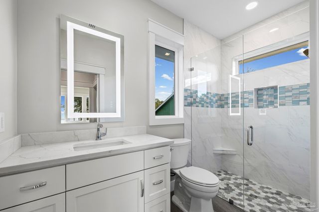 3202 Bay St, Gulf Breeze, FL 32563