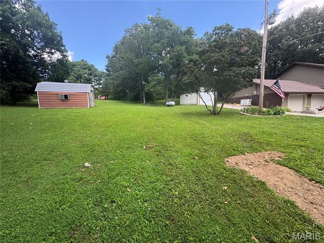 7 Bogey Drive, Washington, MO 63090