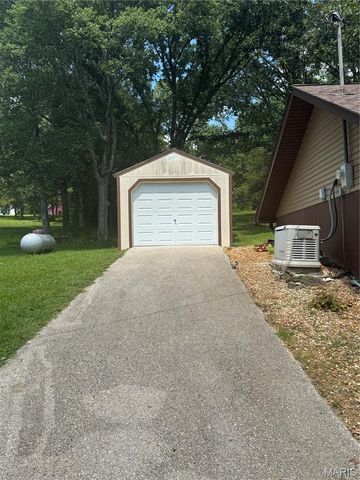 7 Bogey Drive, Washington, MO 63090