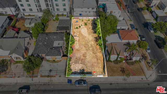 1562 S Fairfax Avenue, Los Angeles, CA 90019