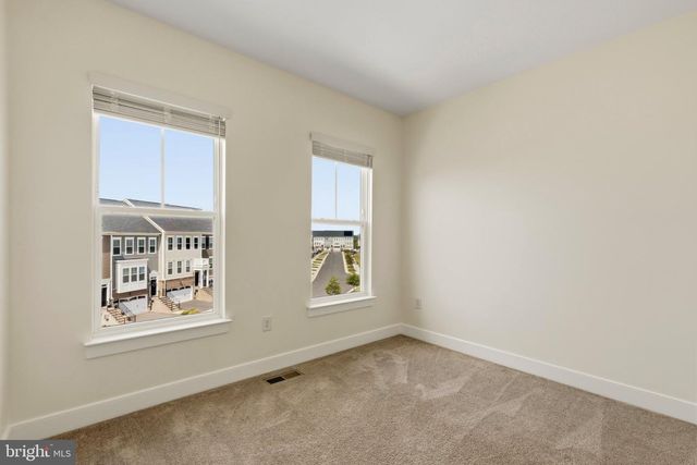 17279 TURNSTONE DR, Dumfries, VA 22026