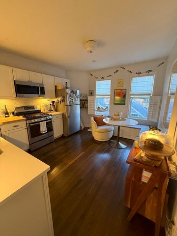 14 Warwick St, Boston, MA 02120