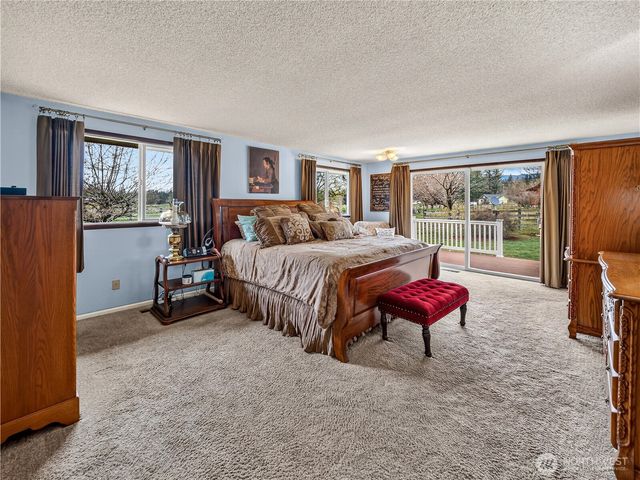 30520 SE 358th Street, Enumclaw, WA 98022