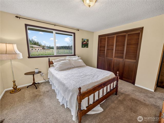 30520 SE 358th Street, Enumclaw, WA 98022