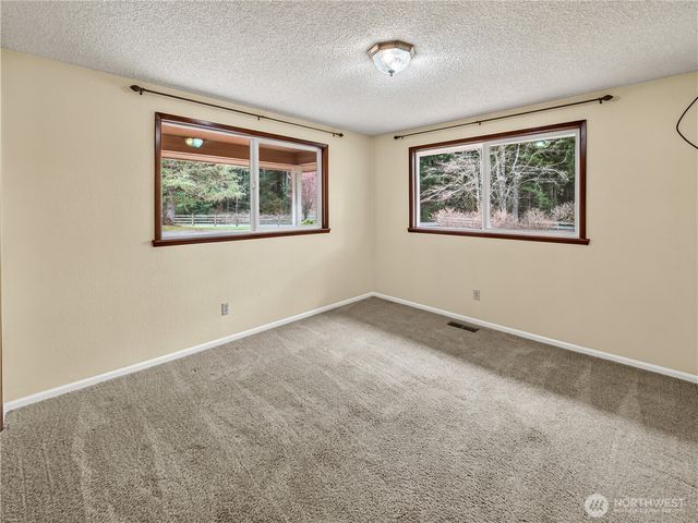 30520 SE 358th Street, Enumclaw, WA 98022