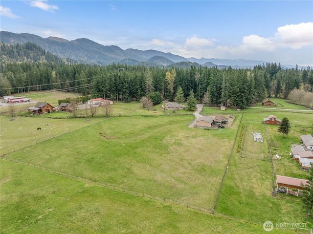 30520 SE 358th Street, Enumclaw, WA 98022