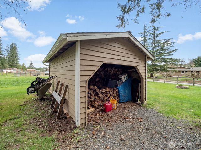 30520 SE 358th Street, Enumclaw, WA 98022