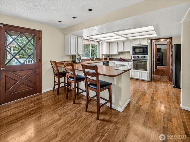 30520 SE 358th Street, Enumclaw, WA 98022
