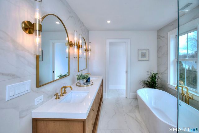 359 Reid Street, Fairfield, CT 06824