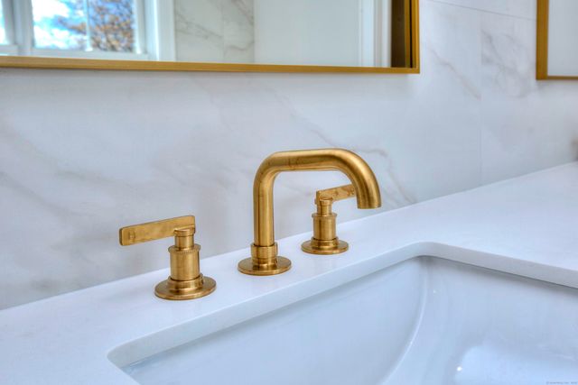 359 Reid Street, Fairfield, CT 06824