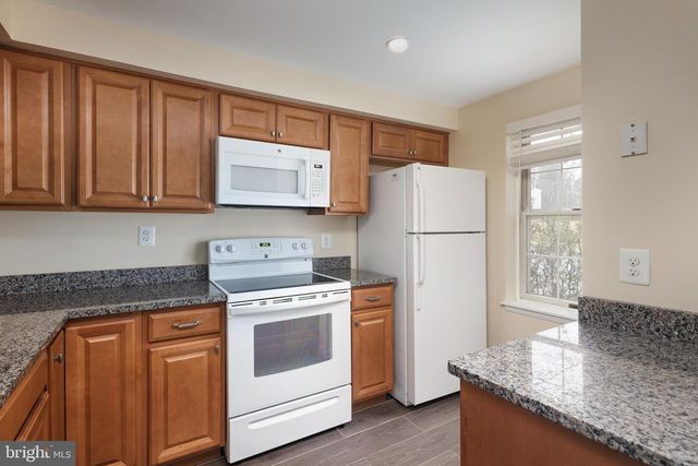 8736 SUSQUEHANNA ST, Lorton, VA 22079