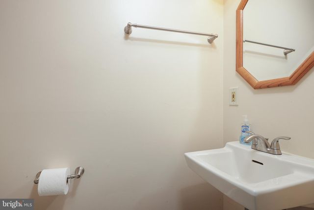 8736 SUSQUEHANNA ST, Lorton, VA 22079