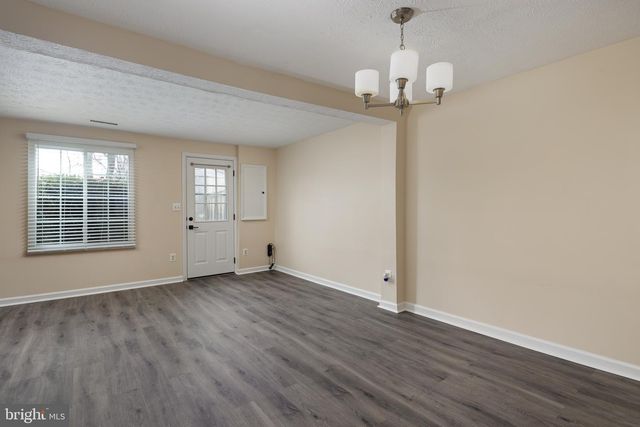 8736 SUSQUEHANNA ST, Lorton, VA 22079