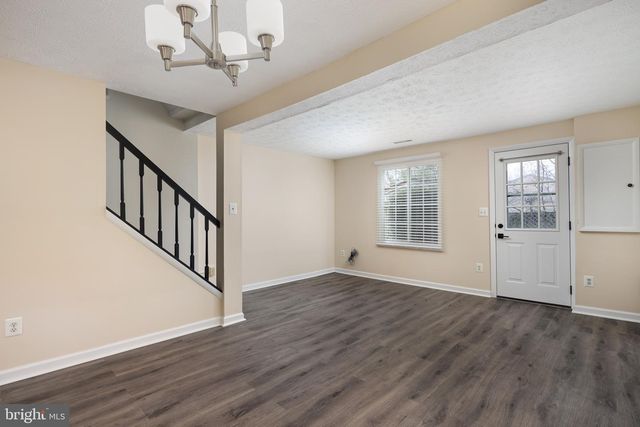 8736 SUSQUEHANNA ST, Lorton, VA 22079