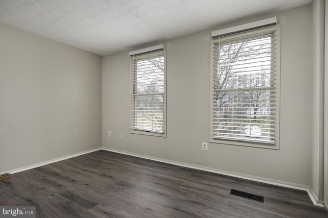8736 SUSQUEHANNA ST, Lorton, VA 22079