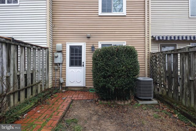 8736 SUSQUEHANNA ST, Lorton, VA 22079