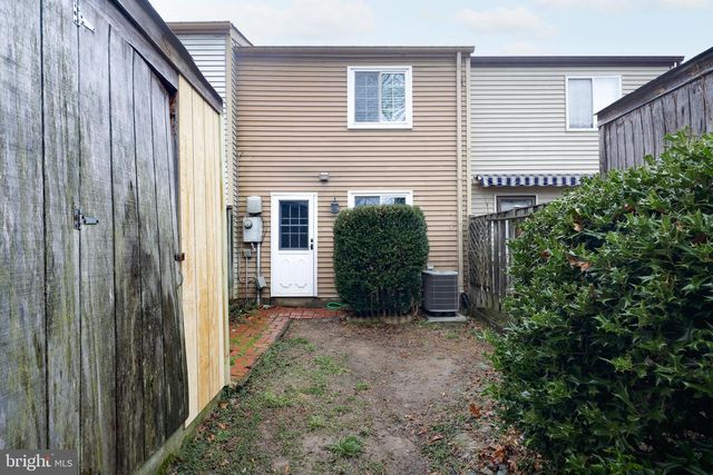 8736 SUSQUEHANNA ST, Lorton, VA 22079