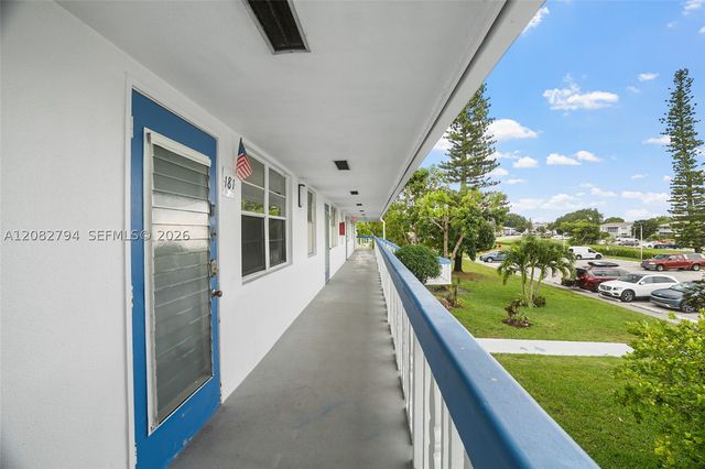 181 Lyndhurst L 181, Deerfield Beach, FL 33442