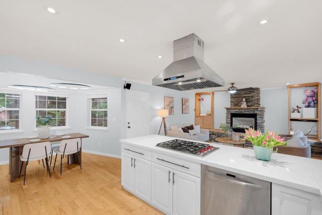 18485 Main Boulevard, Los Gatos, CA 95033