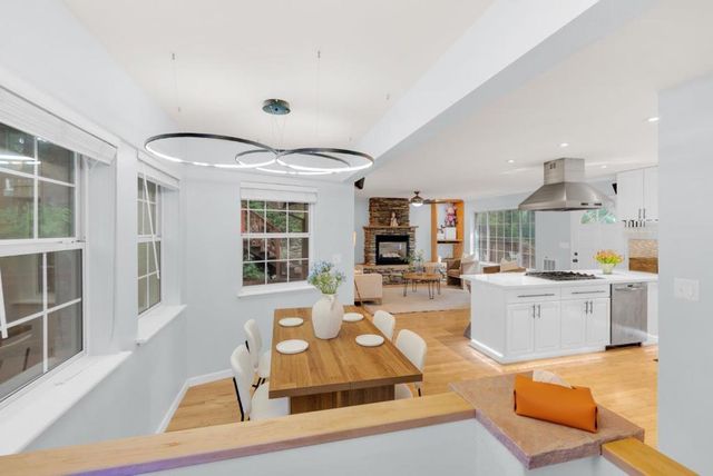 18485 Main Boulevard, Los Gatos, CA 95033