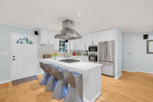 18485 Main Boulevard, Los Gatos, CA 95033