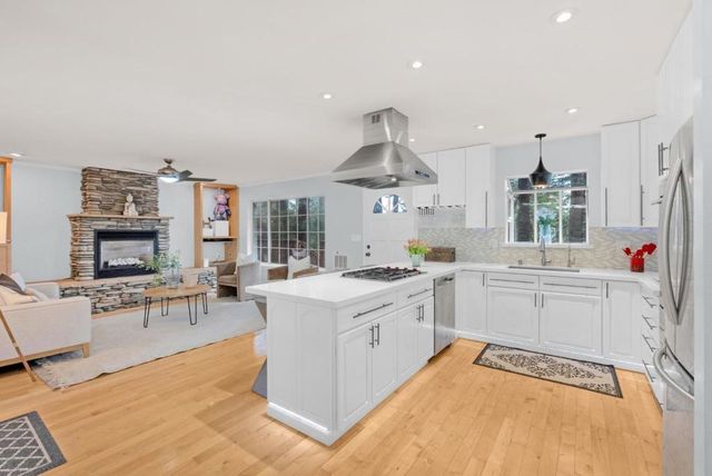 18485 Main Boulevard, Los Gatos, CA 95033