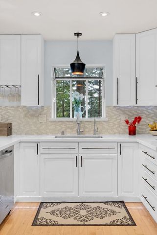 18485 Main Boulevard, Los Gatos, CA 95033