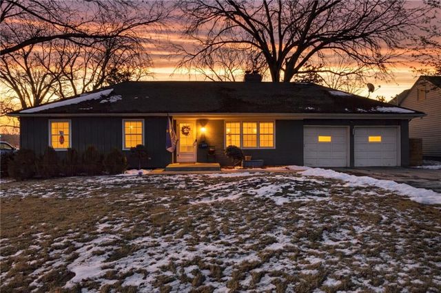 6319 Maple Drive, Mission, KS 66202