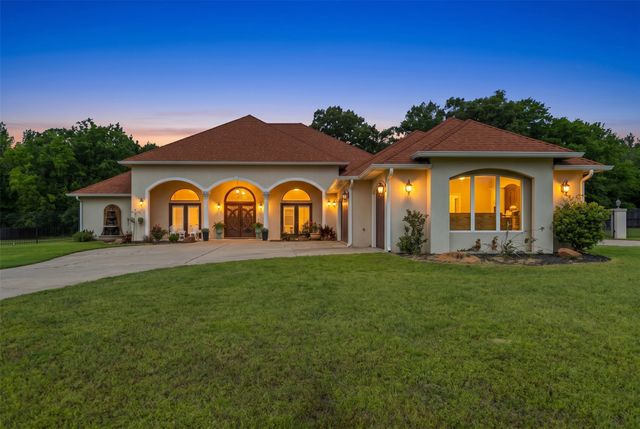 235 County Road 1130, Kilgore, TX 75662
